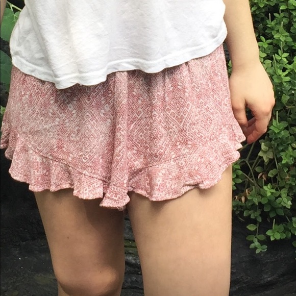 pink flowy shorts!! - Picture 1 of 2